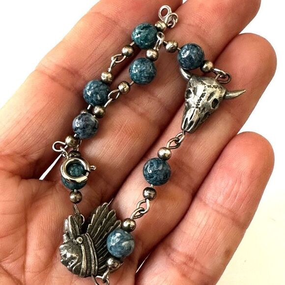 Blue beaded bull and chief charm bracelet - Picture 2 of 8